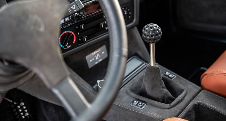 Детали интерьера BMW M3 by Redux Leichtbau (E30) 2019 года  (фото 13 из 16)